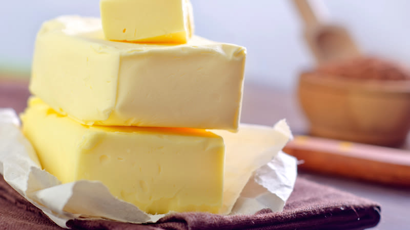 バターとマーガリンの違いは？原料やカロリーと健康なのはどっち？